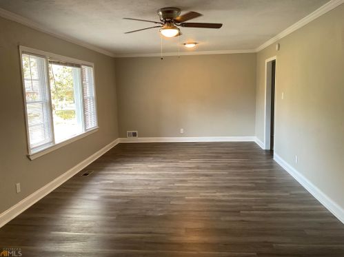 611 Oakview Sq, Warner Robins, GA 31093-8818