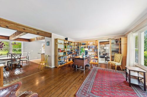 5 Alton Rd, Wheeling, IL 60070-2602