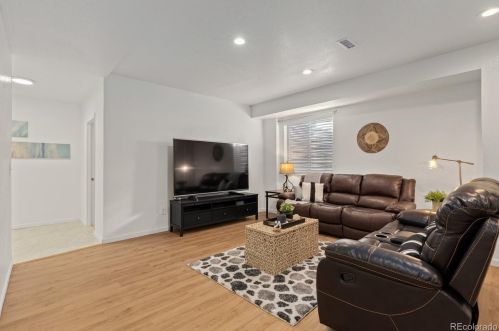 5421 Eaton Park Way, Aurora CO 80016-4292 exterior