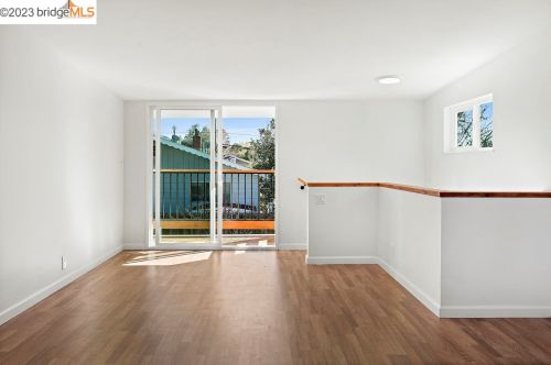 1005 Oak Grove Rd, Concord CA  94518-3004 exterior