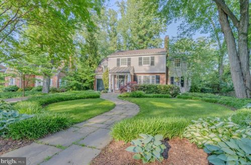 310 Forest Dr, Falls Church, VA 22046-3627