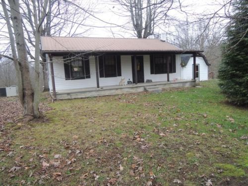 520 Ike Rich Rd, Jamestown, TN 38556-6120