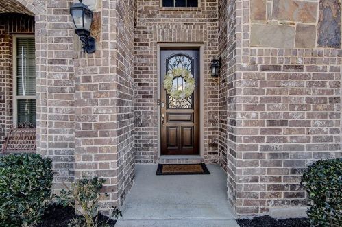 4504 Plumeria Dr, Midlothian, TX 76063-1680