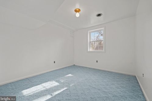 14400 Sandy Rdg Rd, Silver Spring MD 20904-5946 exterior