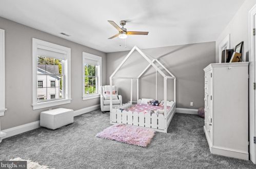 605 Warwick Rd, Tavistock NJ  08033-3926 exterior