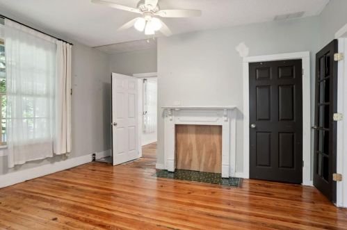 955 Hall Pl, Atlanta GA  30318-4926 exterior