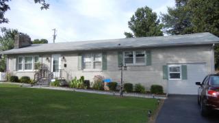 1903 Kefauver St, Manchester, TN 37355-2131