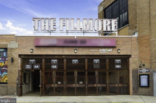 922 4 St, Philadelphia PA 19147-4104 exterior