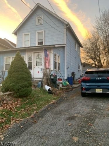 61 Boonton Ave, Kinnelon, NJ 07405-1424