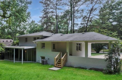 1068 Hilburn Dr, Atlanta GA  30316-2809 exterior