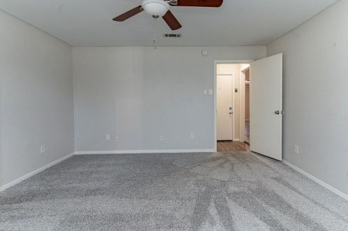 8005 Lazy Ln Rd, Fort Worth TX  76180-7161 exterior