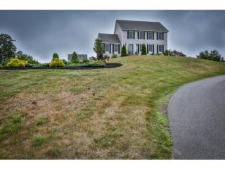 4 Taylor Farm Rd, Windham, NH 03087-1266