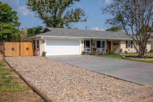 21468 Circle Dr, Chandler, TX 75758-7903