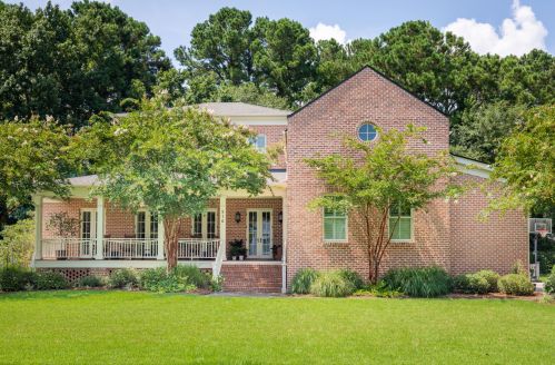 516 Chimney Bluff Dr, Mount Pleasant, SC 29464-8113