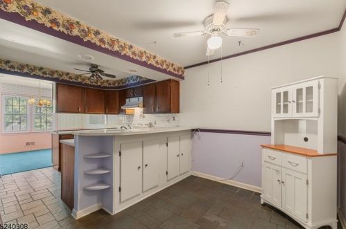 62 Goldfinch Dr, Hackettstown NJ  07840-3008 exterior