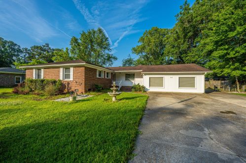 104 Madison Ave, Ladson, SC 29456-5404