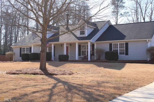 204 Nina Cir, Locust Grove, GA 30248-2154
