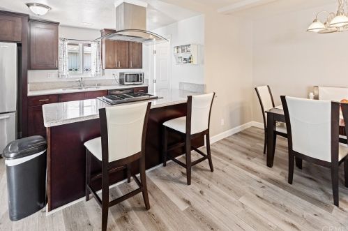 605 Hilda St, Anaheim CA  92806-4306 exterior