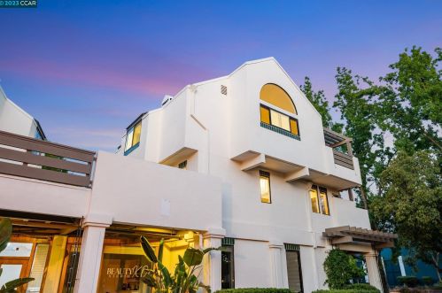 72 Mozden Ln, Concord CA  94523-3369 exterior