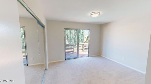 2007 Rhoda St, Simi Valley CA 93065-3539 exterior