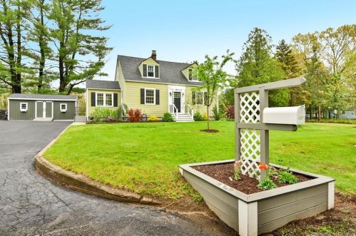 107 Troy Rd, Wapping, CT 06074-1246