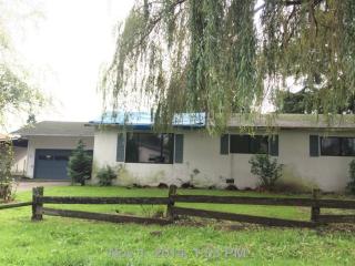 90 Burcham St, Kelso, WA 98626-3602