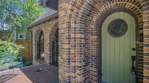 2245 Magnolia Ave, Fort Worth TX  76110-1124 exterior
