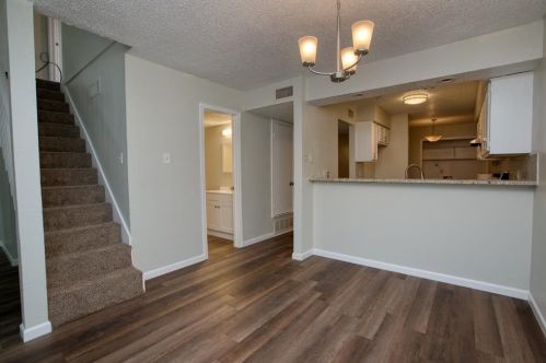 1824 Abshire Ln, Dallas TX  75228-4965 exterior