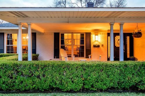 3229 Galahad Dr, Dallas, TX 75229-5029