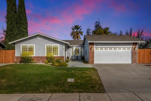 737 Nevada St, Ripon, CA 95366-2148