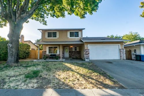 119 Mesa Ct, Vacaville, CA 95687-5636