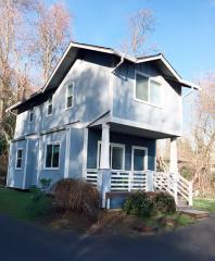 20721 12 Ave, Seattle WA  98198-2613 exterior