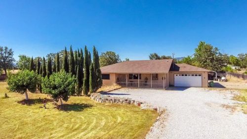 21660 Joy Ln, Redding, CA 96003-7555