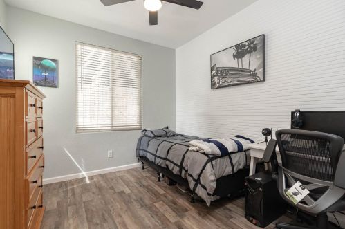 1483 Estrella Way, Turlock CA  95382-8633 exterior