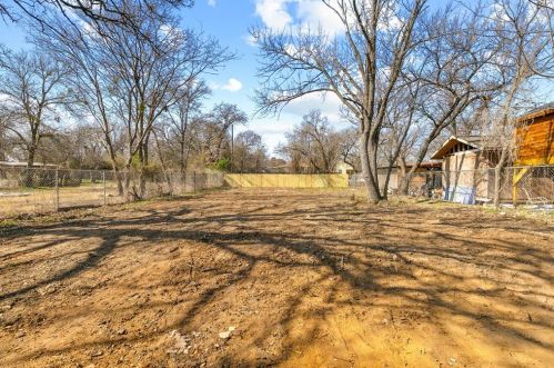 4720 Shackleford St, Fort Worth TX  76119-3563 exterior