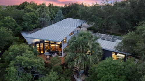 1101 Cyn Edge Dr, Austin TX  78733-2005 exterior