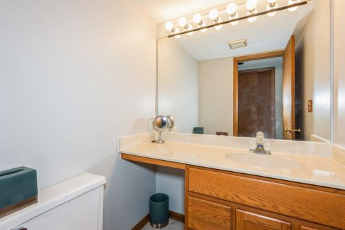 1114 Bradbury Cir, Carol Stream IL  60188-3903 exterior