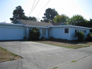 1839 Mcfarlan St, Eureka, CA 95501-1353
