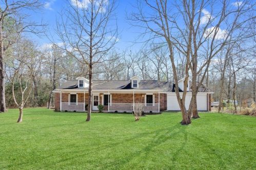15815 Kropik Rd, Conroe, TX 77306-8885