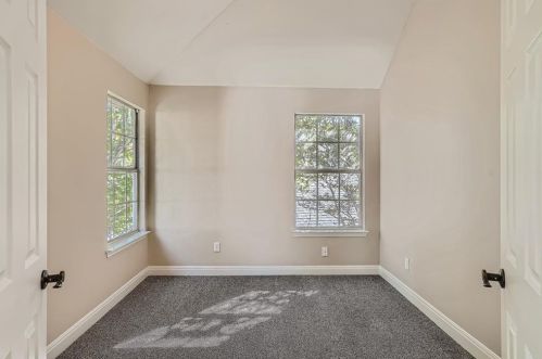 1106 Briargate Dr, Austin TX  78753-2050 exterior