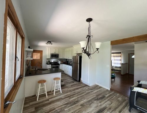 1054 Turkington Ter, Hillcrest, IL 61068-1732
