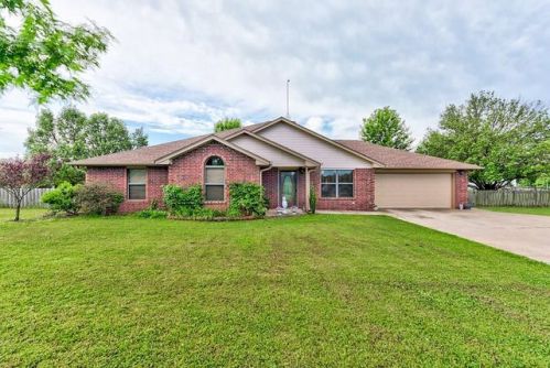 7140 Horsefly Ln, Noble, OK 73068-8724