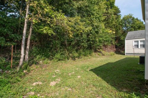 5218 Charloe St, Cincinnati OH  45227-1034 exterior