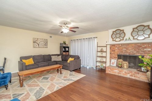 12600 Gibson Ave, Compton, CA 90221-1819
