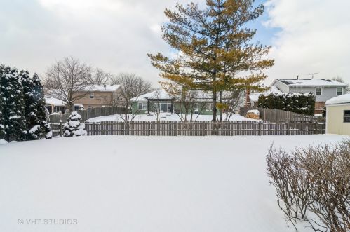 616 Sheffield Ln, Lemont IL  60440-1023 exterior