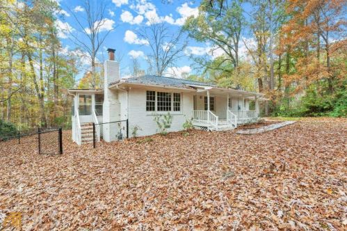 3271 Enon Rd, Atlanta GA  30349-1229 exterior