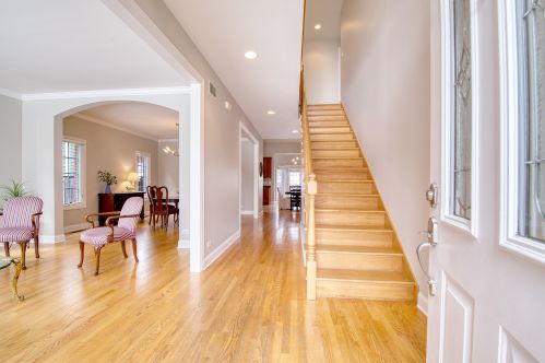 230 Washington St, Glenview, IL 60025-5028