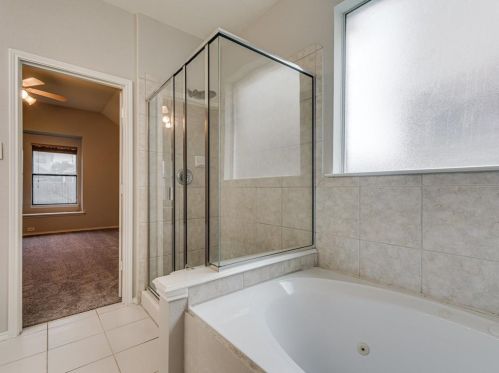 8313 Rolling Rock Dr, Fort Worth TX  76123-1891 exterior