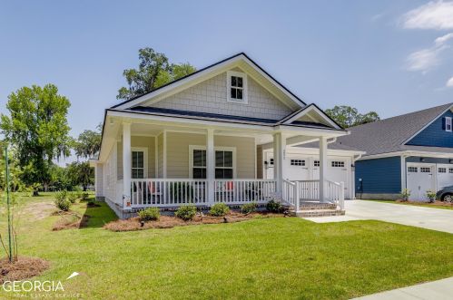 251 Village Rd, Midway, GA 31320-4553