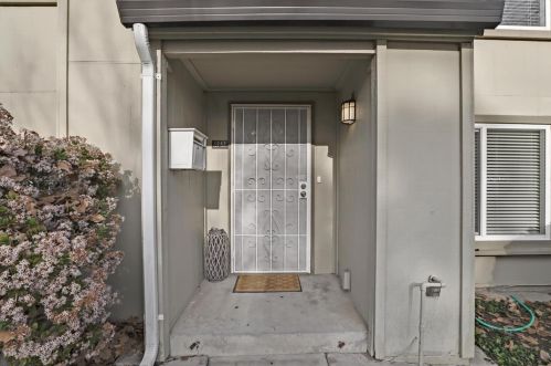 1087 Ribisi Cir, San Jose, CA 95131-2735